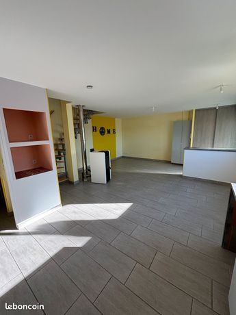 Grand T3 duplex 110m2 avec jardin à Magalas