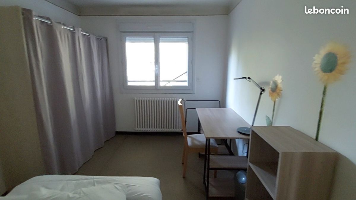Chambre meublée (image 1)