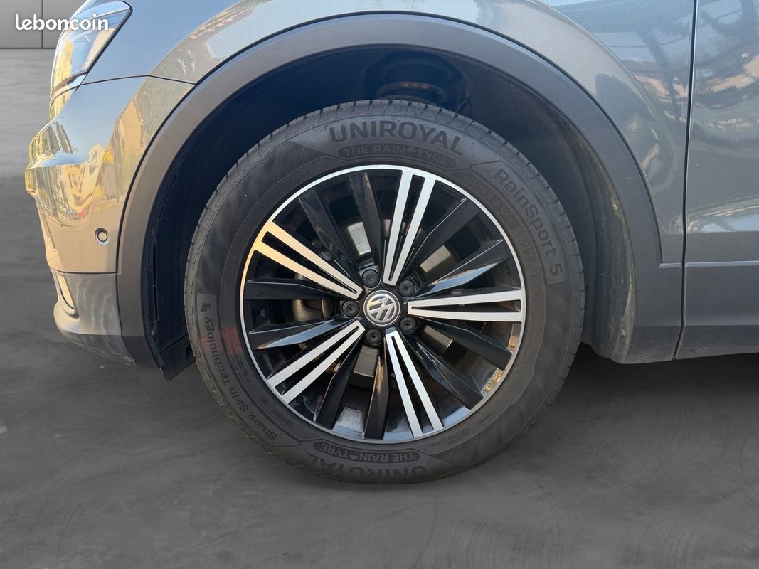 VOLKSWAGEN Tiguan 2.0 TDI 150ch Carat Toit Ouvrant Hayon Electrique Garantie 12 mois (image 14)