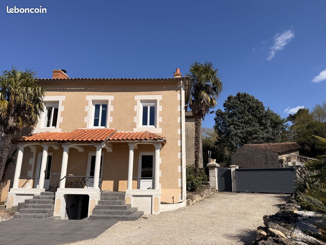 Maison 3 pièces 72 m² · à Smarves · 72 m² · 820 €