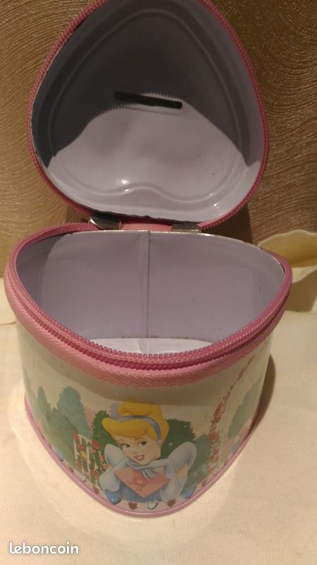 Tirelire coeur princesses WALT DISNEY (image 2)