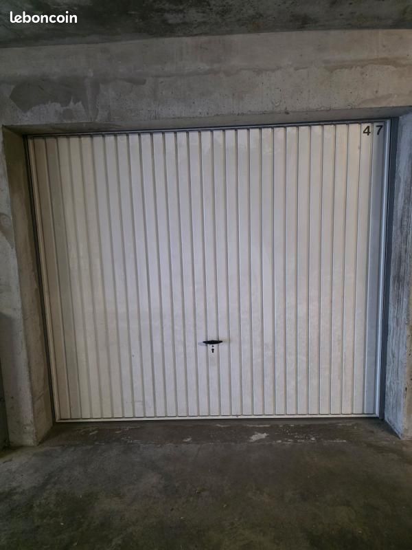 Parking 15 m² · à Annemasse · 15 m² · 110 €