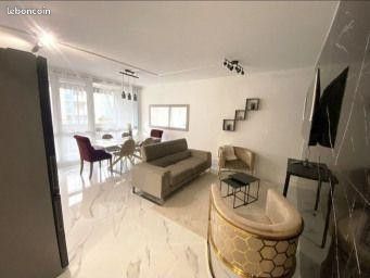 Appartement 5 pièces 95 m² · à Massy · 95 m² · 570 €/mois