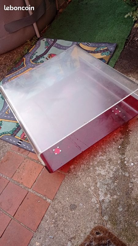 Table basse sur roulettes (image 1)