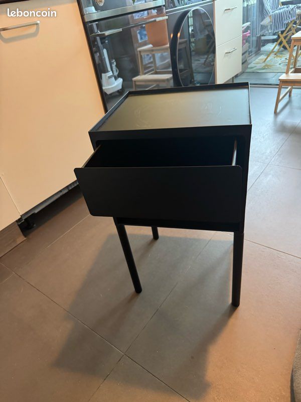 Table bout de canapé (image 1)