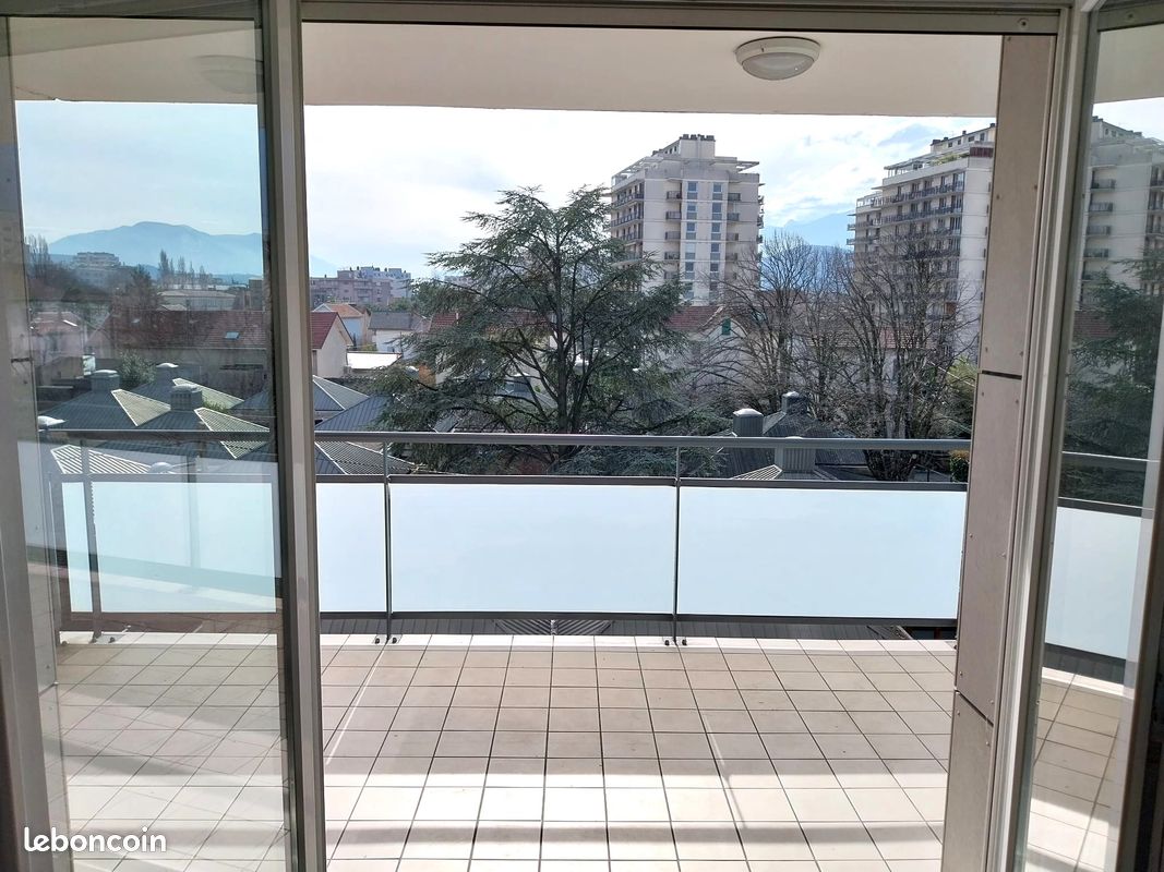 Appartement 3 pièces 77 m² · à Grenoble · 77 m² · 260 000 €