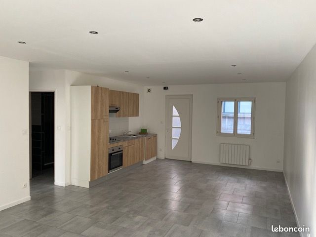 Appartement 2 pièces 60 m² · à Solesmes · 60 m² · 550 €