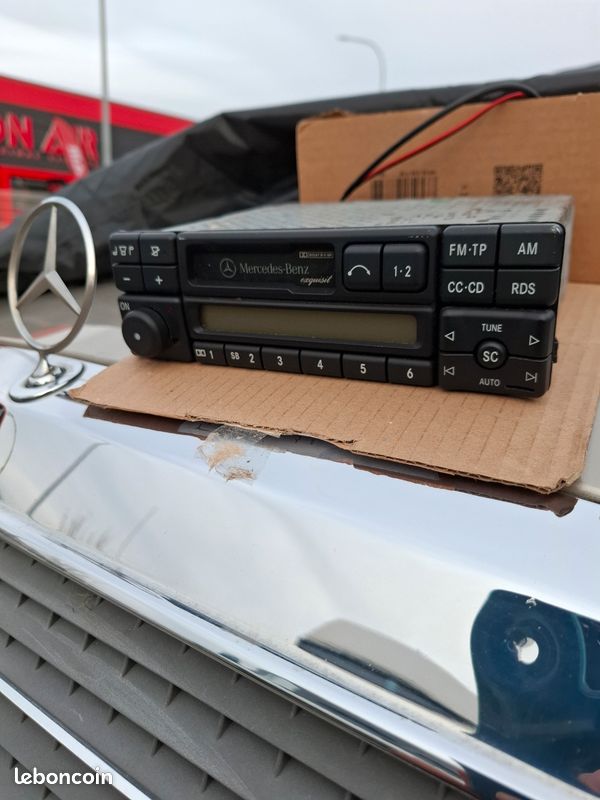 Rare Poste autoradio Mercedes-Benz Exquisit Panasonic CQ-LP1420L en collaboration avec Becker, même modèle BE1490, un bijou introuvable (image 2)