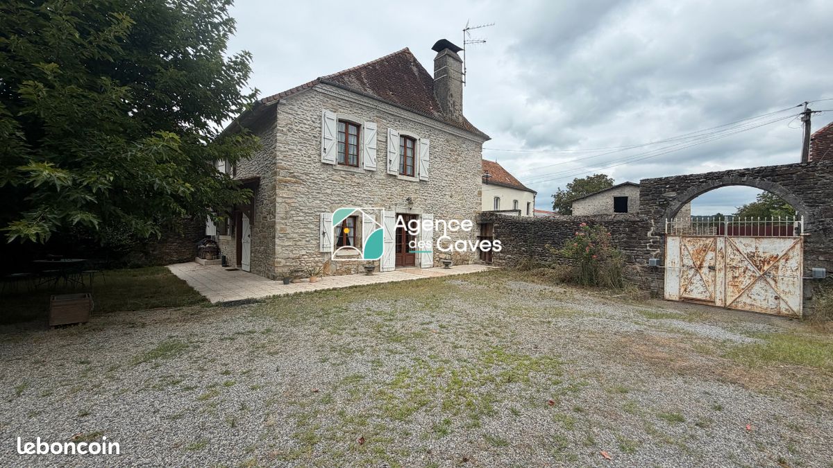 Maison 7 pièces 202 m² · à Navarrenx · 202 m² · 207 500 €