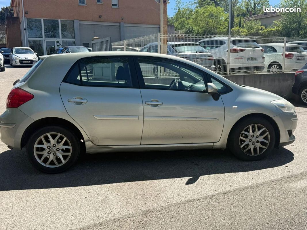 Toyota auris 126 d-4d moteur a chaine de distribution entretien complet (image 8)