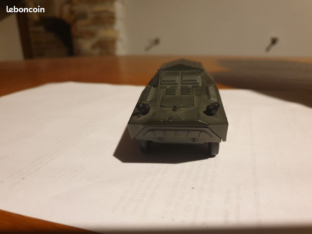 Solido BTR 40 Lance-roquettes N°225 1/43 – Vert Armée – Miniature Militaire Collection