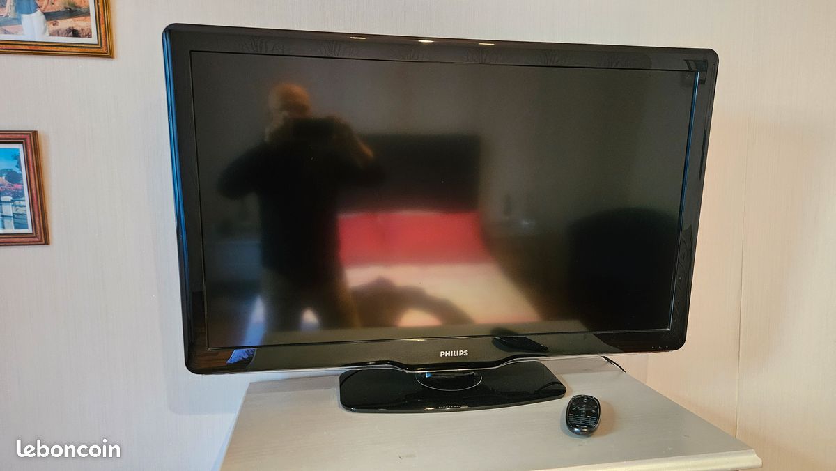 Televiseur /105 (image 2)
