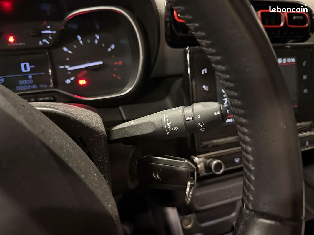 CITROËN C3 AIRCROSS SHiNE TOIT OUVRANT - DISTRI OK (image 21)