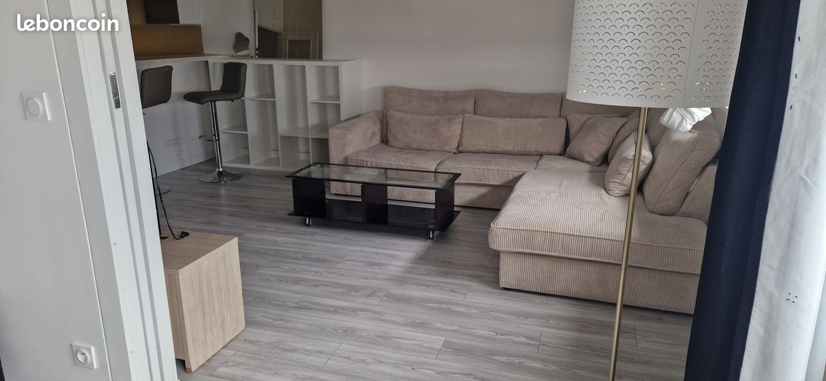 Appartement 2 pièces 50 m² · à Courbevoie · 50 m² · 1 400 €