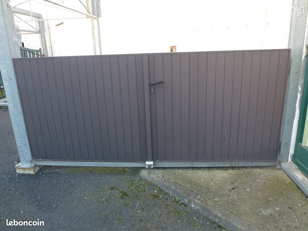 Portail de cloture (image 1)