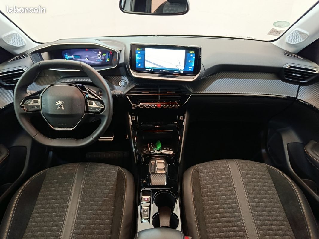 Peugeot e-208 (2) Electrique ROADTRIP (image 11)
