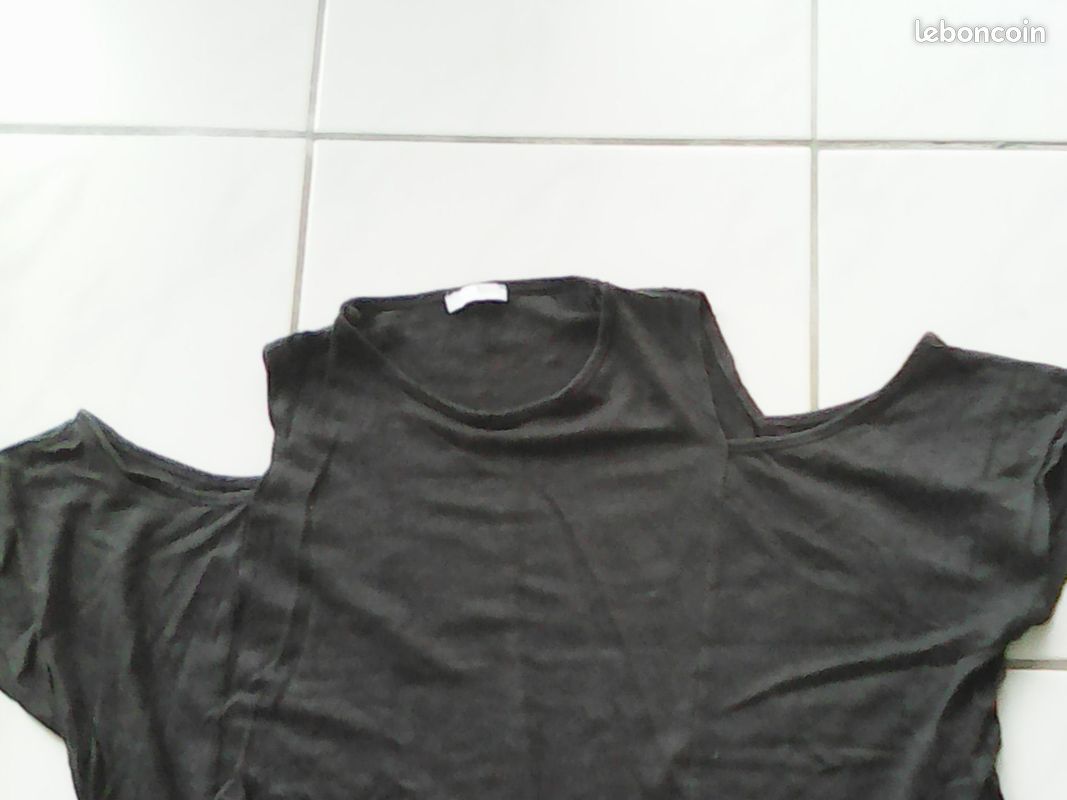 Tee shirt zara épaule dénudé (image 1)