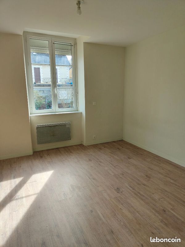 Studio 1 pièce 25 m² - Tulle 19000 (image principale 0)