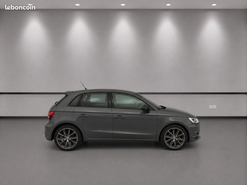 Audi A1 SPORTBACK 1.4 TDI 90CH ULTRA AMBITION LUXE S TRONIC 7 (image 6)