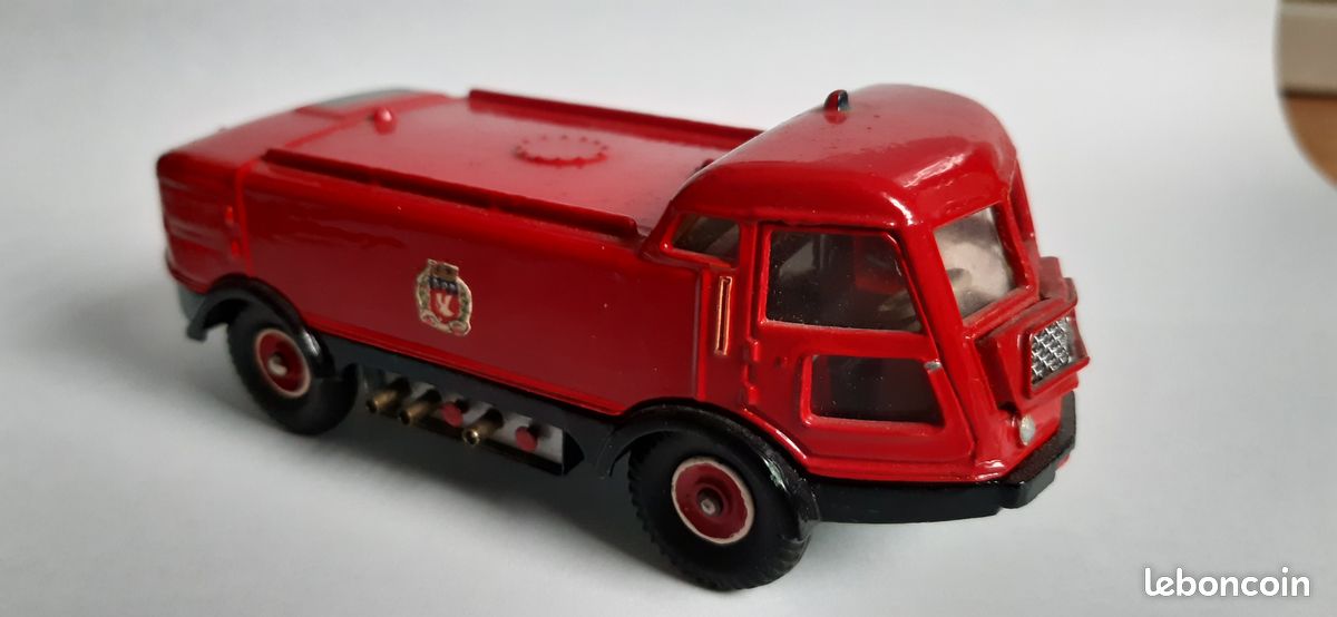 KIT 4 PATINS de frein et les cylindres de MICROCAR arrière K459128CG