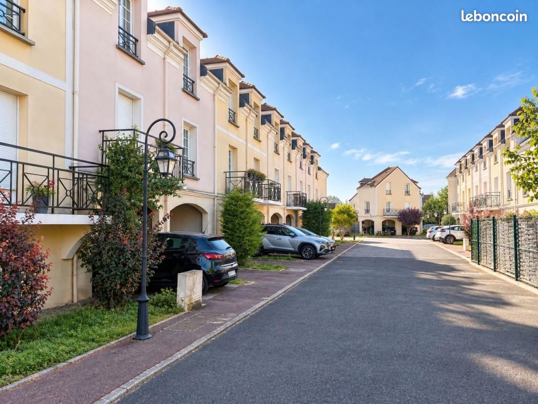 Maison 5 pièces 100 m² · à Chelles · 100 m² · 379 000 €