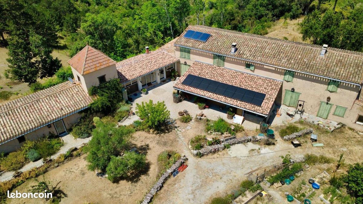 Maison 9 pièces 320 m² · à Fanjeaux · 320 m² · 875 000 €