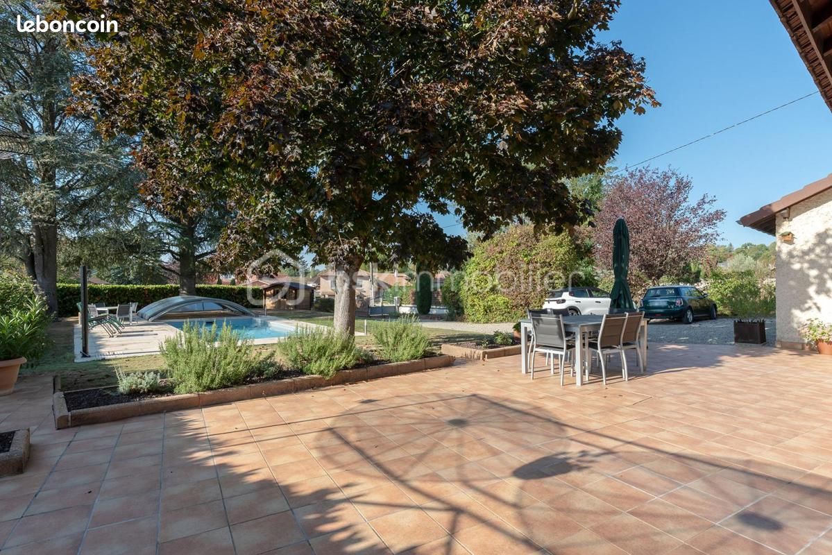 Maison 6 pièces 125 m² · à Saint-Maurice-de-Gourdans · 125 m² · 378 000 €