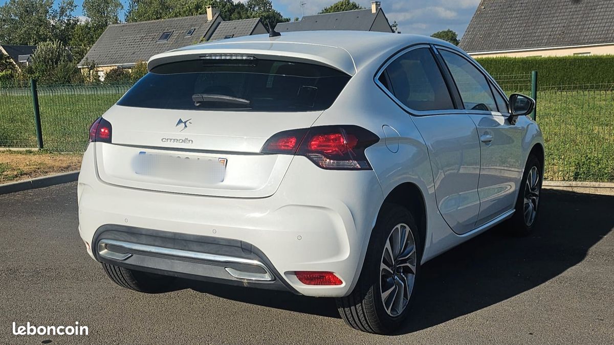 DS4 1.6 eHDI 115 CV So Chic (image 3)