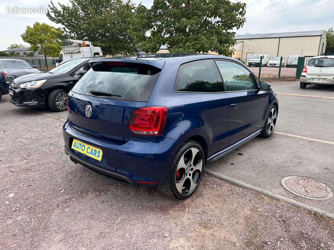 Volkswagen POLO V GTI 1.4 TFSI DSG7 180 CV (image 4)