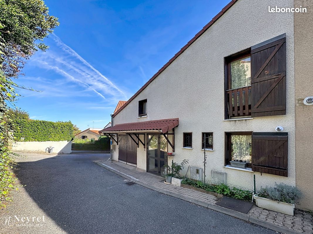 Maison 5 pièces 88 m² · à Saint-Genis-Laval · 88 m² · 330 000 €