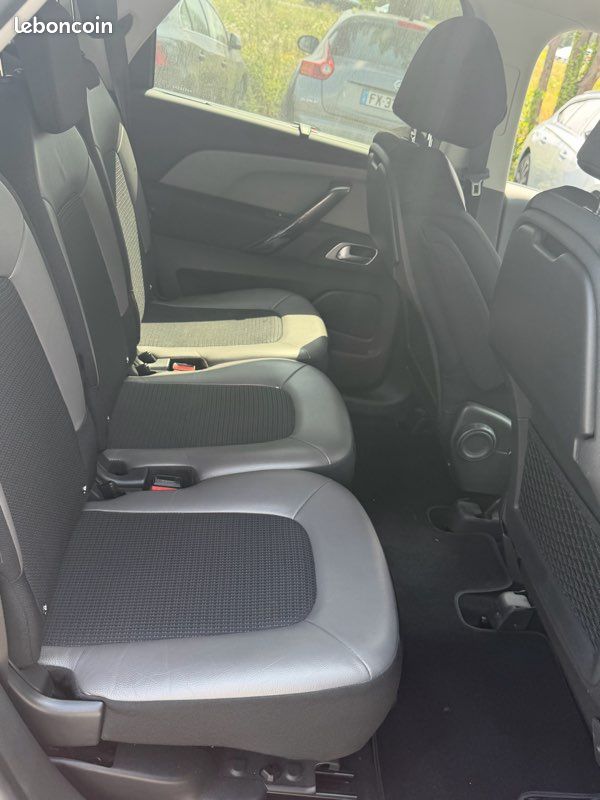 Citroën c4 Picasso spacetourer 1.2 130 bva shine (image 7)