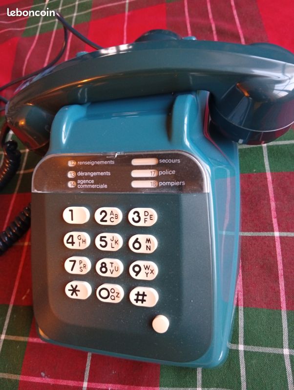 TELEPHONE VINTAGE SOCOTEL S63 VERT A CLAVIER ANNEES 80 rétro PTT french phone EUR 15,00 - FR