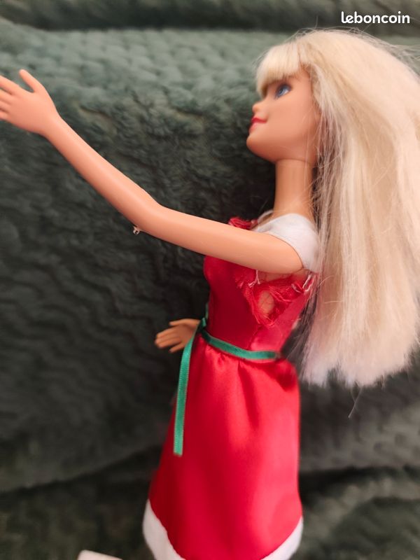 Barbie mère Noël (image 4)