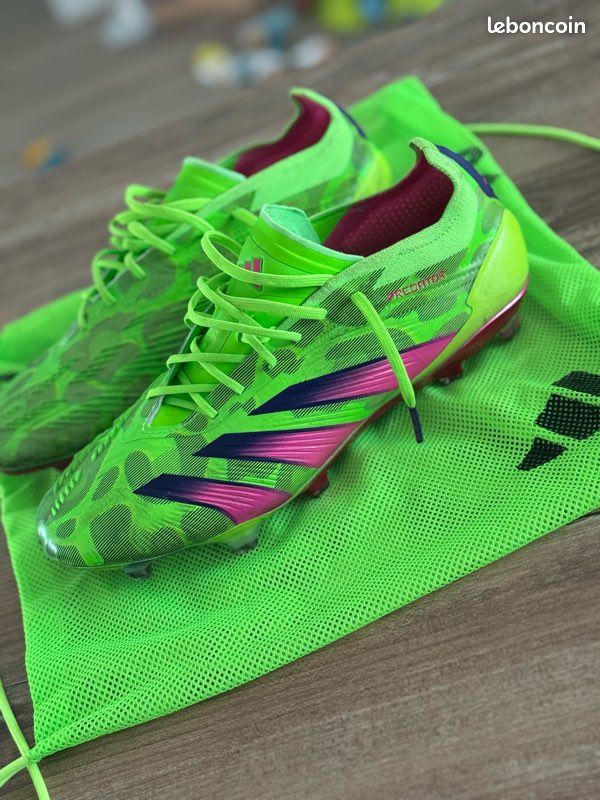 Adidas predator (image 1)