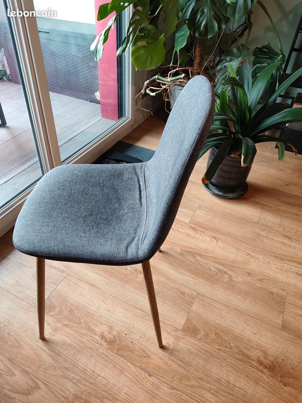 Chaise scandinave grise à venir chercher Boulevard Jules Verne (image 3)