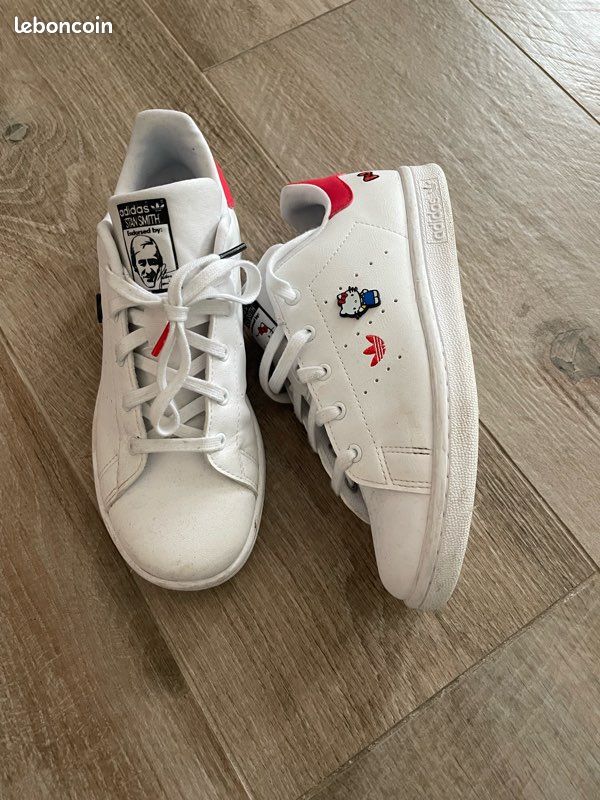 Baskets Adidas Stan Smith édition Hello Kitty P 34 Chaussures