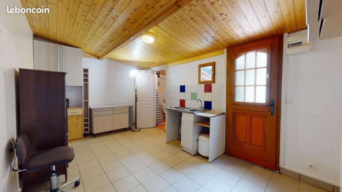 Appartement 1 pièce 16 m² · à Clermont-Ferrand · 16 m² · 310 €