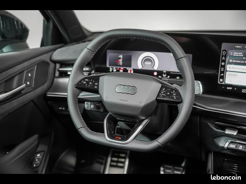 Audi Q3 1.5 e-hybrid 272ch S line S tronic 6 (image 21)