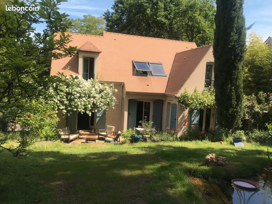 Maison 7 pièces 143 m² · à Bièvres · 143 m² · 699 000 €