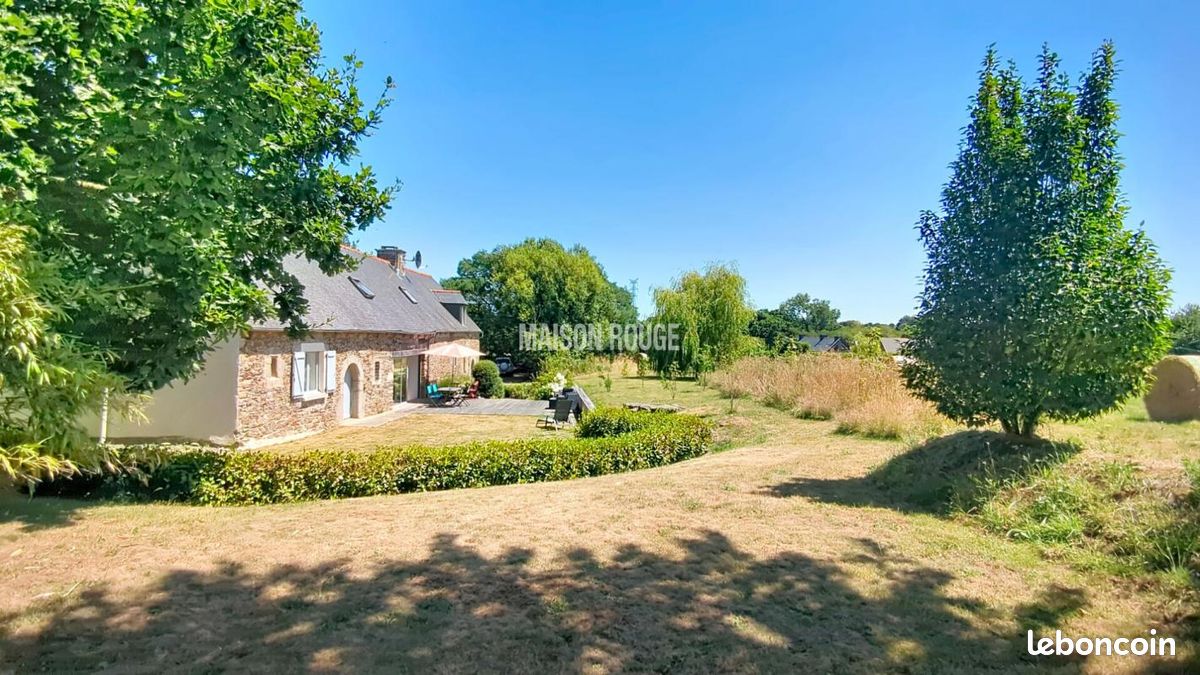 Maison 7 pièces 160 m² · à Ploëzal · 160 m² · 398 200 €