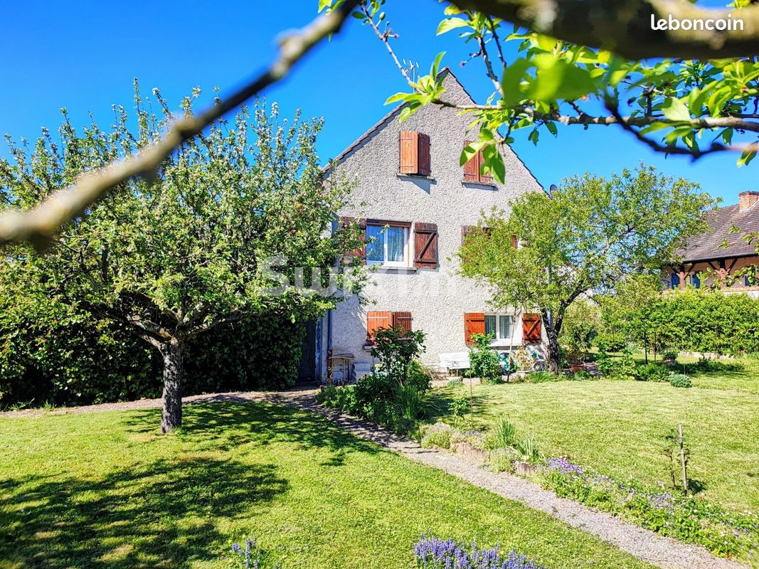 Maison 5 pièces 147 m² · à Ruffey-lès-Beaune · 147 m² · 215 000 €