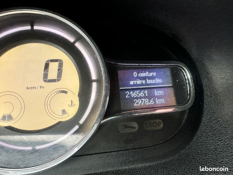 Renault MEGANE III N1 1.5 DCI 105CH EXPRESSION PRO ECO² (image 10)