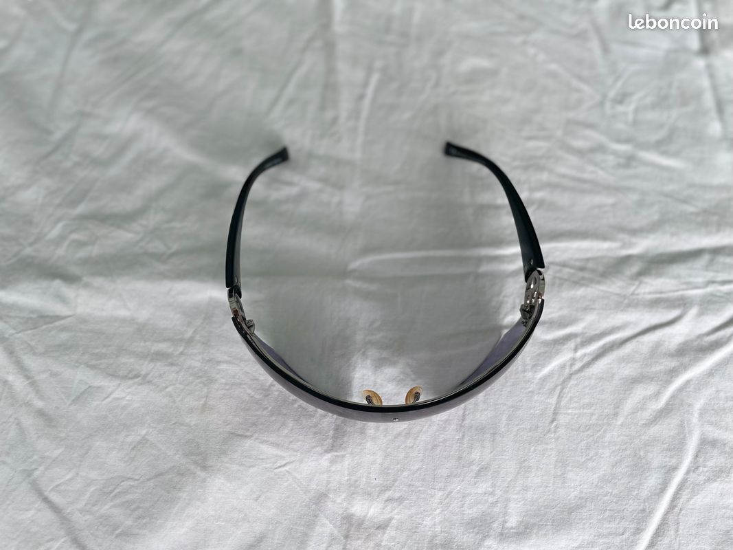 Lunettes de soleil Giorgio Armani – Unisexe – État neuf (image 5)