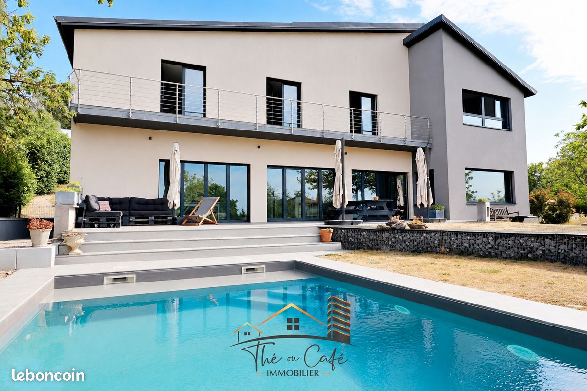 Maison 8 pièces 246 m² · à Thionville · 246 m² · 999 000 €