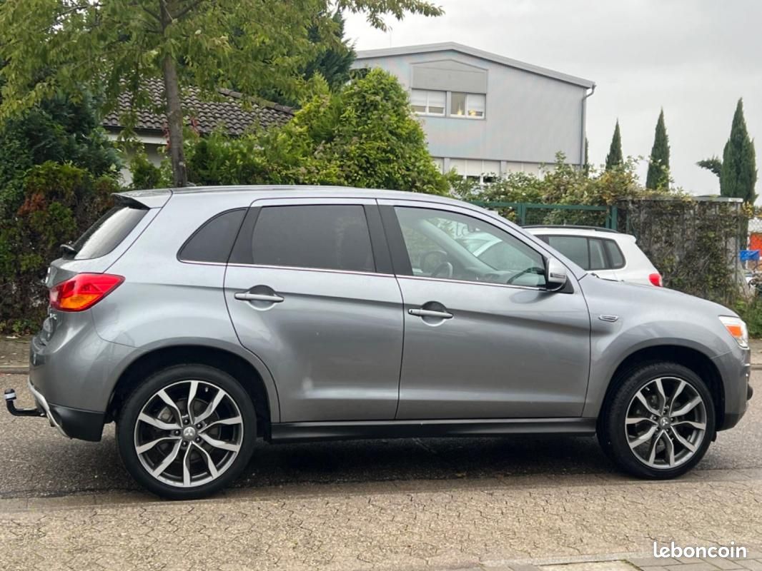 Mitsubishi ASX 2.2 DI-D 150 CH DIAMANT EDITION 4WD - AUTOMATIQUE ATTELAGE GPS CAMÉRA RÉGULATEUR 1... (image 10)