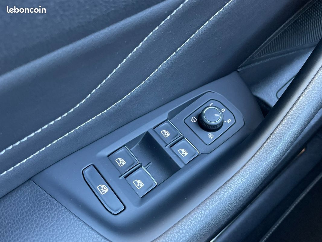 VOLKSWAGEN ARTEON SHOOTING BRAKE 2.0 TDI EVO SCR 150 DSG7 R-Line - TOIT OUVRANT - PNEUS NEUF (image 20)