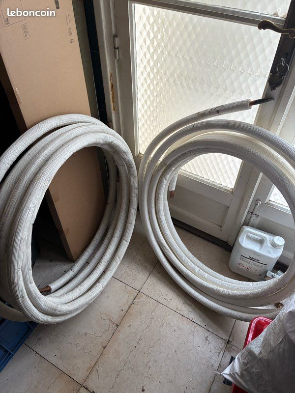 2 rouleaux cuivre isolé (image 2)