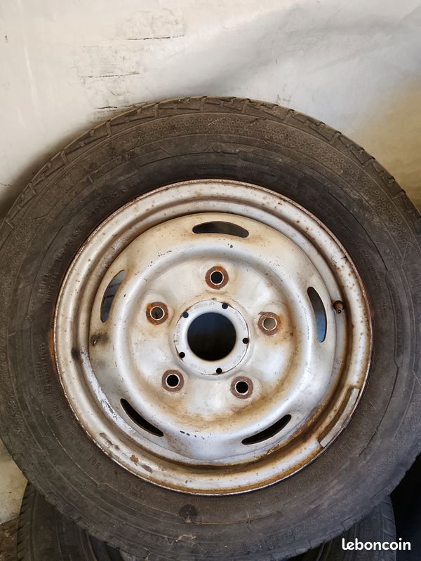 Roue pneu jante 195 70 15C Ford transit (image 1)