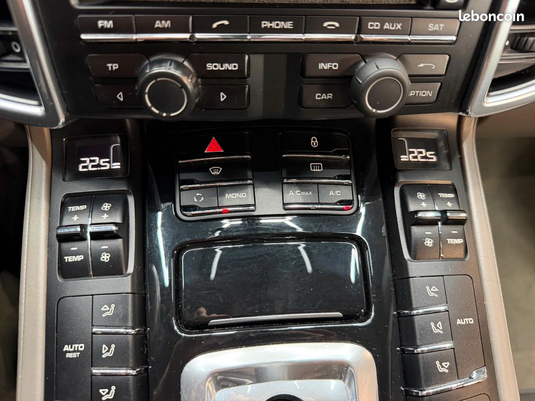 PORSCHE CAYENNE 3.0D V6 Tiptronic S (image 23)