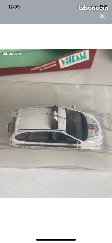 Renault - Scénic II Police - Universal Hobbies - 1/43 - Autos